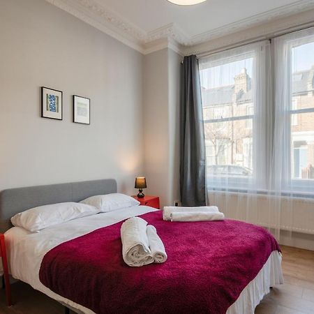 Comfortable Flat In Hammersmith Apartment Londra Exterior foto
