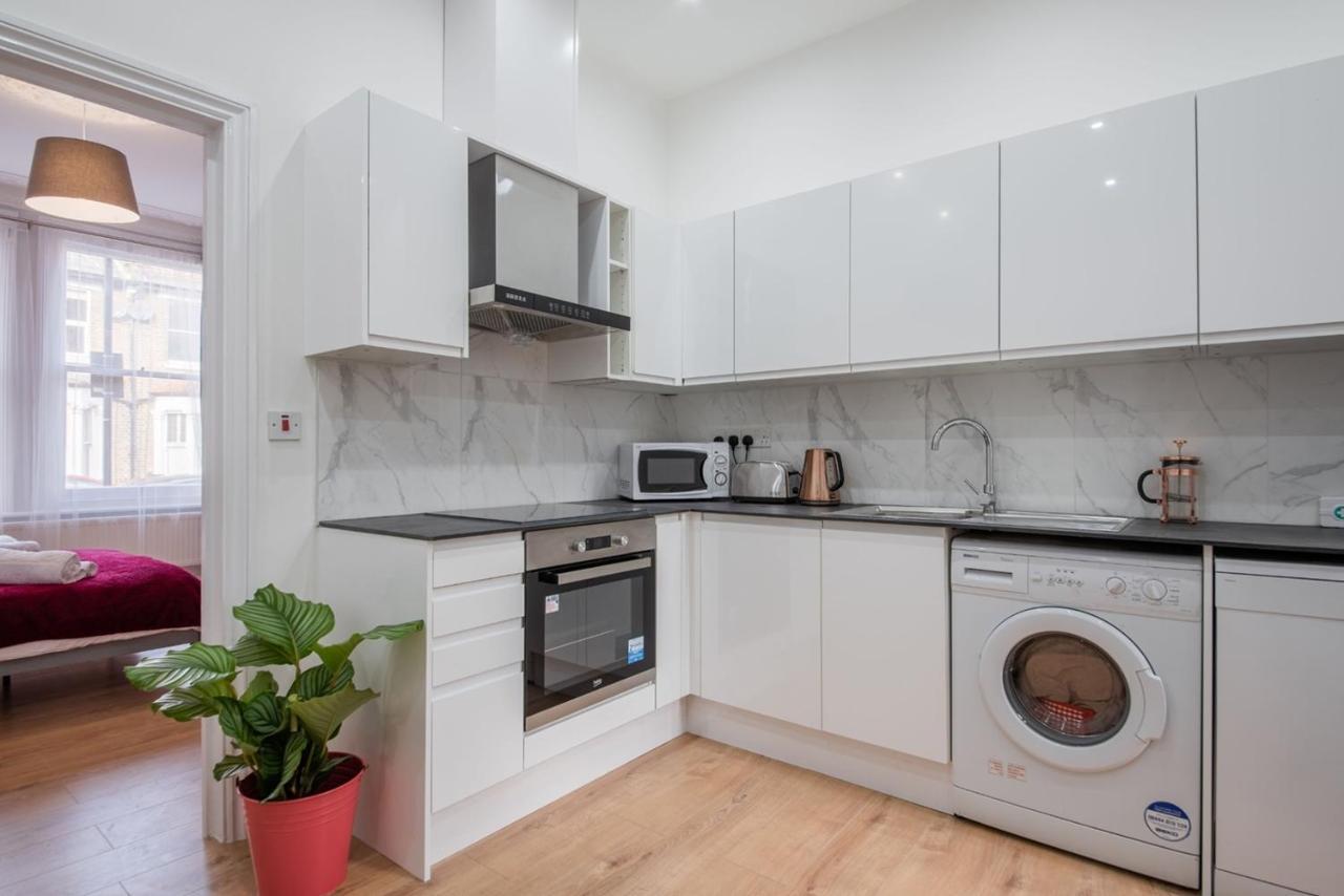 Comfortable Flat In Hammersmith Apartment Londra Exterior foto