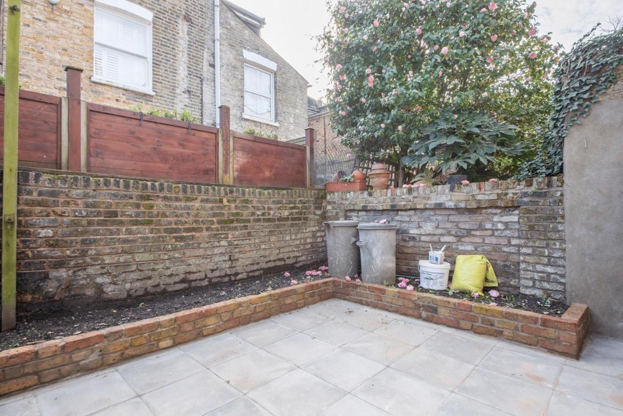 Comfortable Flat In Hammersmith Apartment Londra Exterior foto